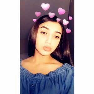 Meet your Posher, Perla